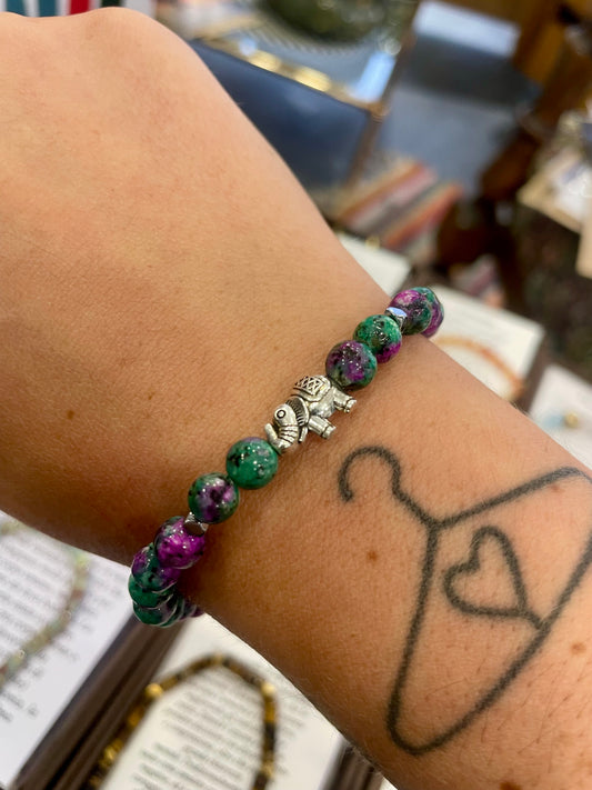 Zoisite rubino con elefantino